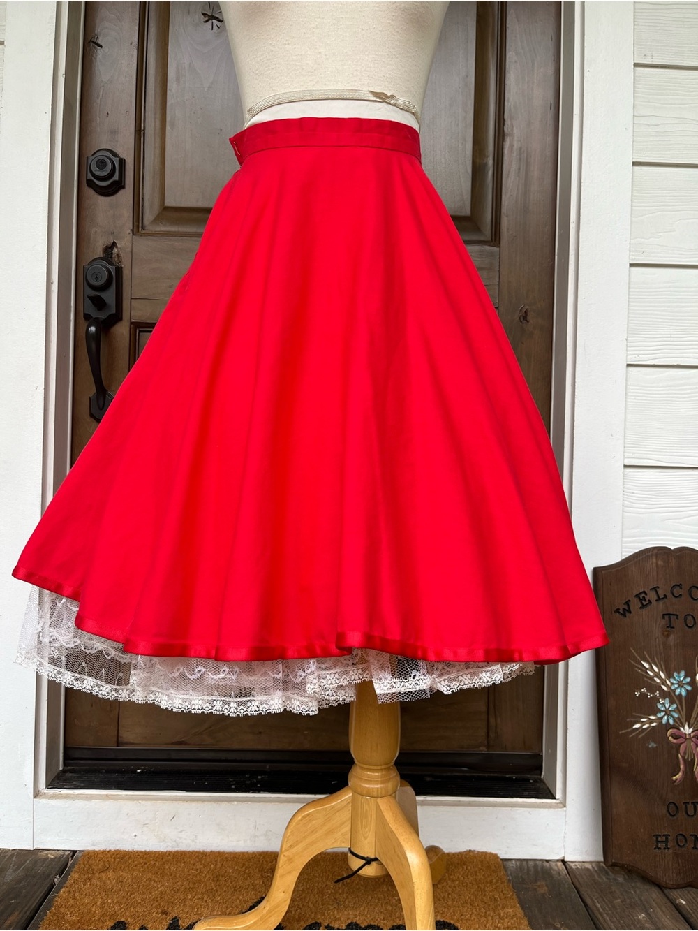 Retro Red Circle Skirt – Perfect for Swing Dancing & Pin-Up Looks